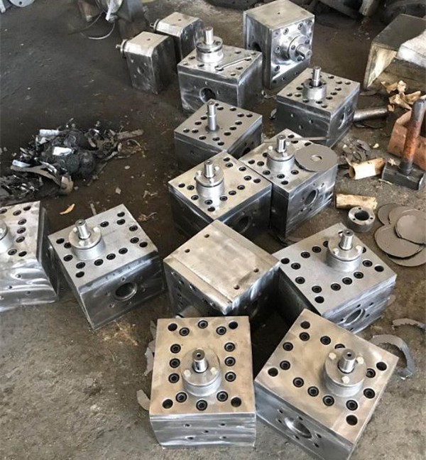 熔噴泵(bèng)、烷體泵、熱熔膠(jiao)泵--有現貨